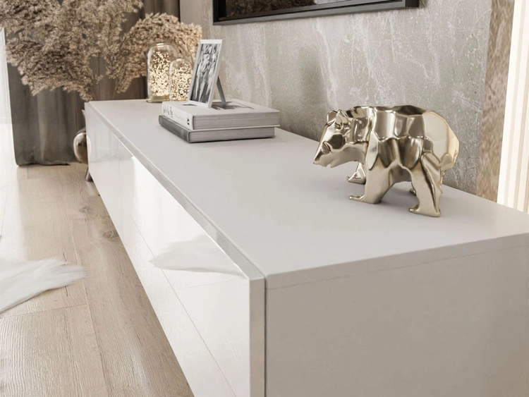 TV-Lowboard mit Türen auf Schwarzen Beinen 175 cm Sorelle Weiß Hochglanz